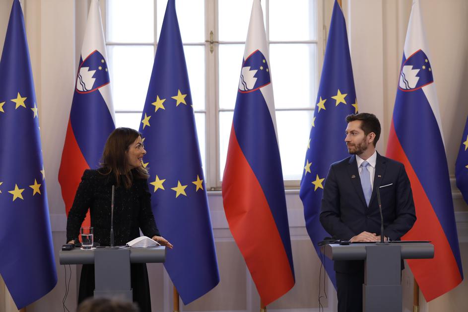 podpis memorandum google slovenska vlada Mark Boris Andrijanič Annette Kroeber-Riel