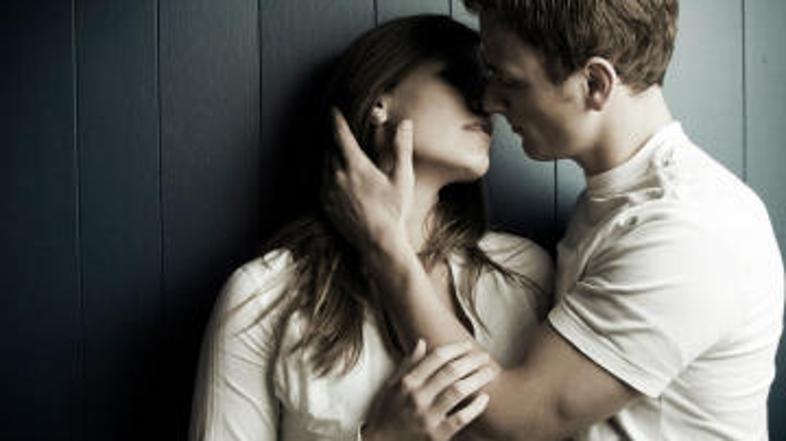 Njun odnos je poglobljen.