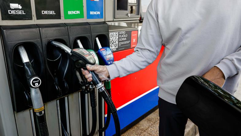 bencinska črpalka, gorivo