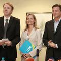 V trojčku levosredinskih strank (na sliki šefi Katarina Kresal, Gregor Golobič i
