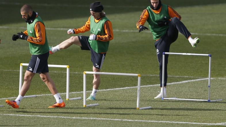 Real Madrid Atletico polfinale pokal ovire ovira skok trening Ronaldo Modrić