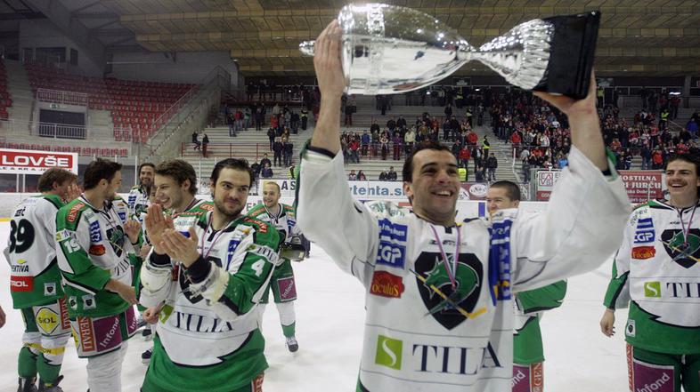 tilia olimpija prvak prvaki slavje jesenice cvetek boštjan goličič