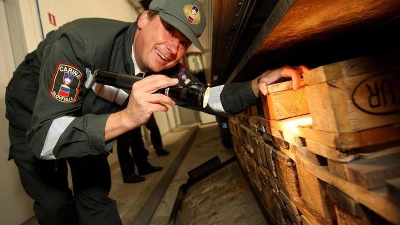 Tako so cariniki začeli stavkati točno opolnoči. (Foto: Nik Rovan)