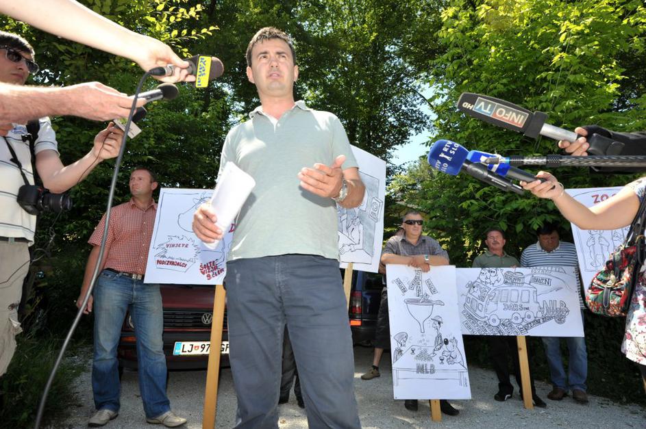 protest podizvajalcev