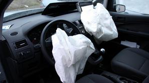 kasko, nesreča, airbag