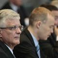 Znižanje ne bo rešilo krize, bo pa dober zgled preostalim zaposlenim, je dejal p