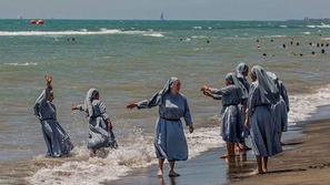 Redovnice na plaži