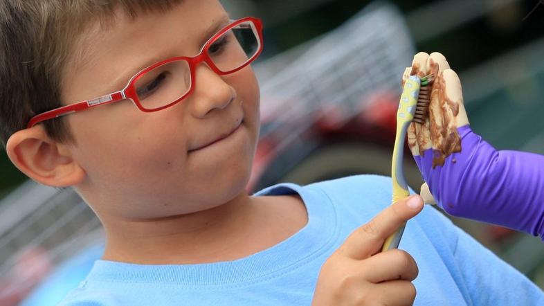 Sladoledologije na Mesarskem mostu.