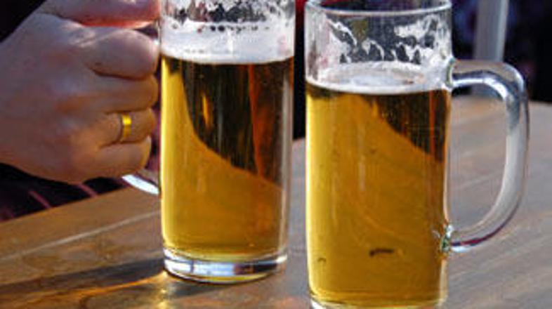 Odkar Irci ne v pubih ne drugod ne smejo kaditi, ne kadijo ali veliko manj kadij