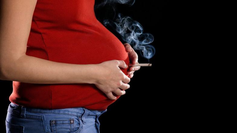 Kajenje med nosečnostjo