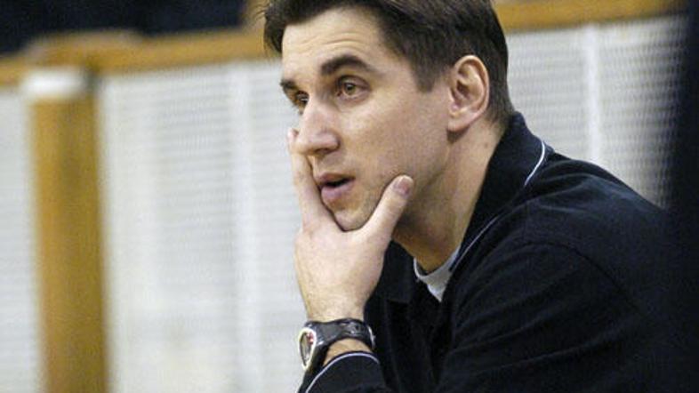 Begušove izbranke so turnir začele s porazom.