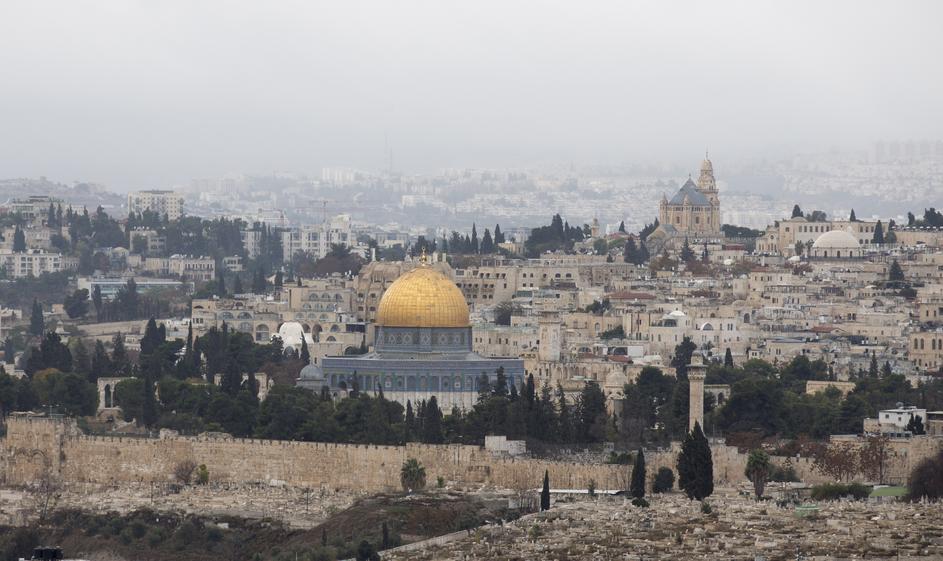 Trump bo premaknil veleposlaništvo v Jeruzalem