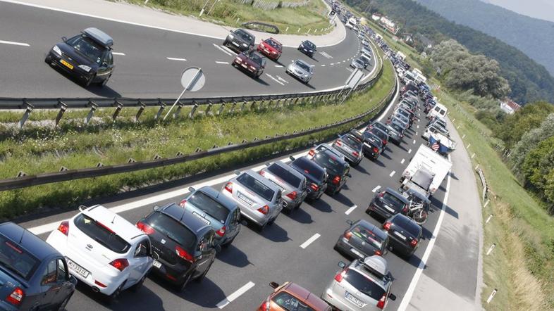 Zastoj na primorski avtocesti