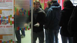 Cena študentskega kosila je lahko največ sedem evrov, k temu ministrstvo prispev