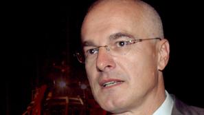 "Ne vidim smisla za nadaljevanje postopka, saj ima Prijatelj dovolj težav," prav