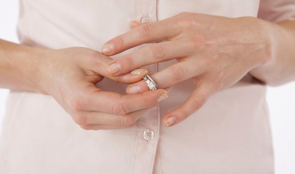 Kakšen kaos: Ločeni pari morda sploh niso ločeni