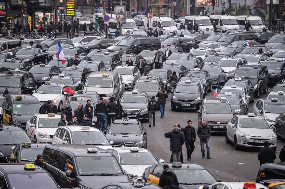 Pariz - stavka taksistov | Avtor: EPA