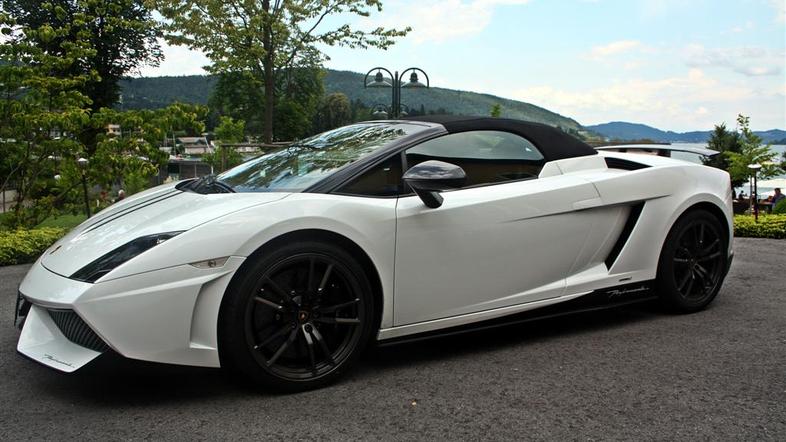 Lamborghini LP-570-4 spyder performante