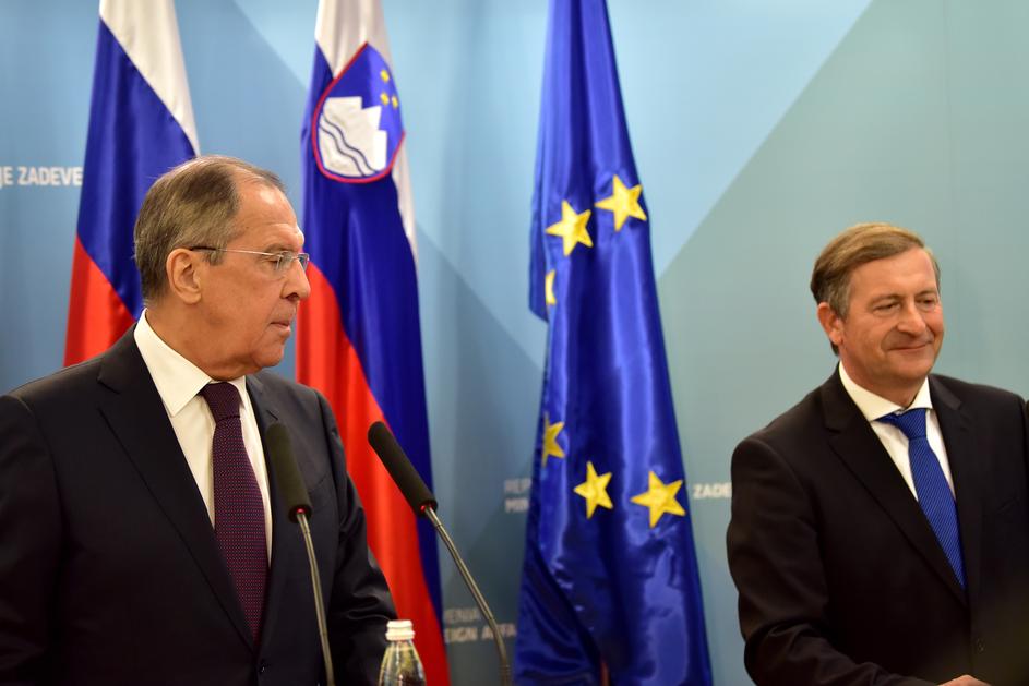 Ruski zunanji minister Sergej Lavrov in zunanji minister Karl Erjavec