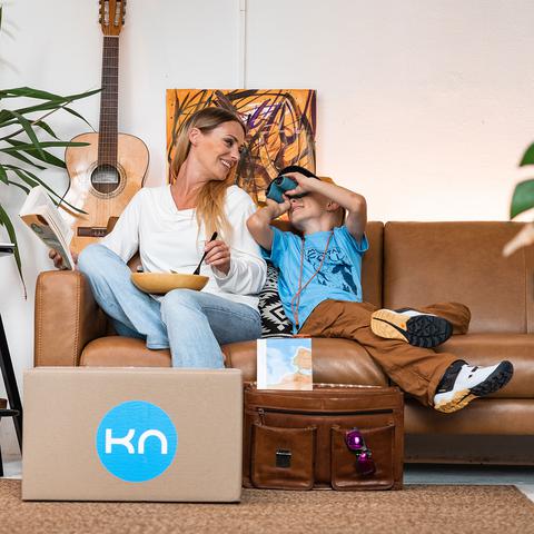 kopija nova, šolske potrebščine, mama, sin, šola