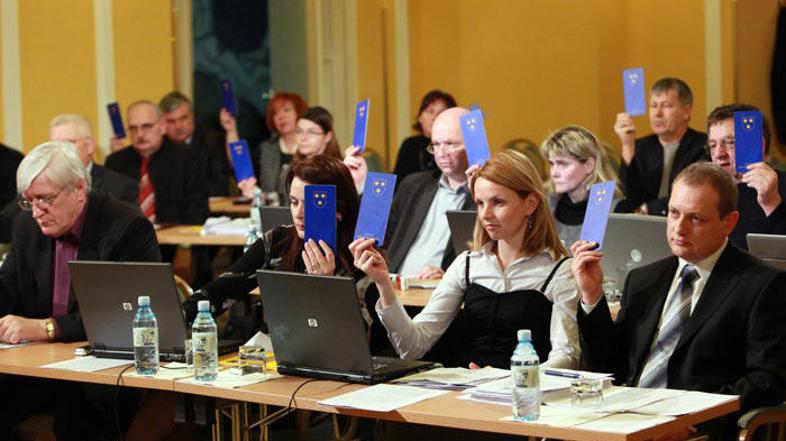 Celjski mestni svetniki so podprli pismo, v katerem izražajo nezadovoljstvo zara