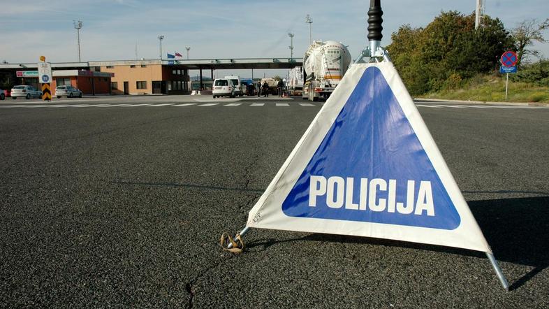 Policija bo na avtocestah poostreno vršila nadzor. (Foto:) Barbara Milavec