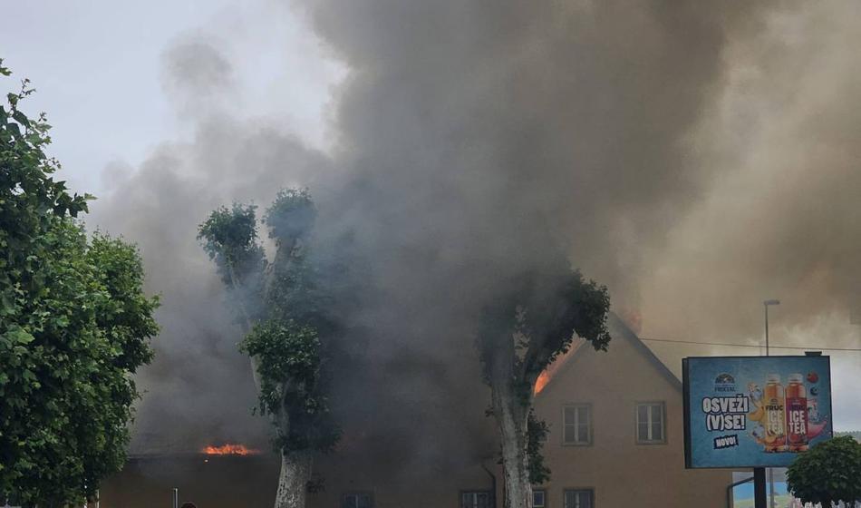 Petčlanska družina po požaru prosi za stanovanje, civilna zaščita trdi: Nastanitev imajo