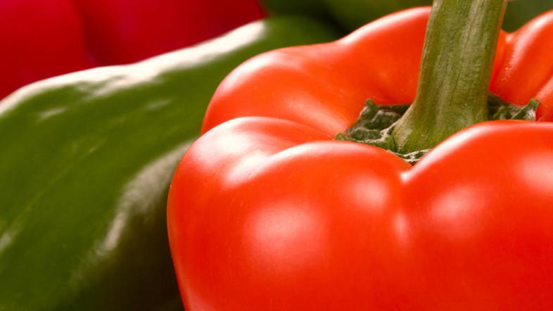 Pri paprikah so večji razponi cen, saj smo popisali rdeče in rumene. Na njihovo 