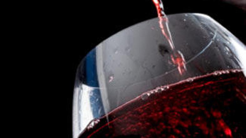 Zdravila, ki bi jih naredili z uporabo ene od sestavin rdečega vina, bi lahko up