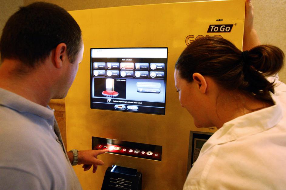 zlato, avtomat, dvig