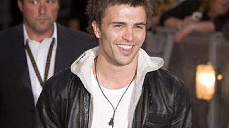 Dale Howard naj bi bil magnet za ženske občudovalke.