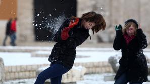 Sneg in mraz po Evropi.