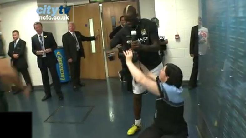 balotelli fotoaparat