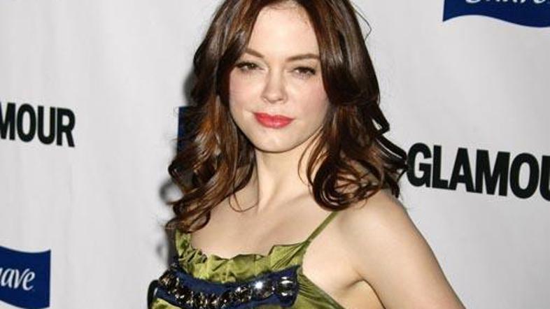 Rose bo morala za nekaj časa umiriti svoje strasti.