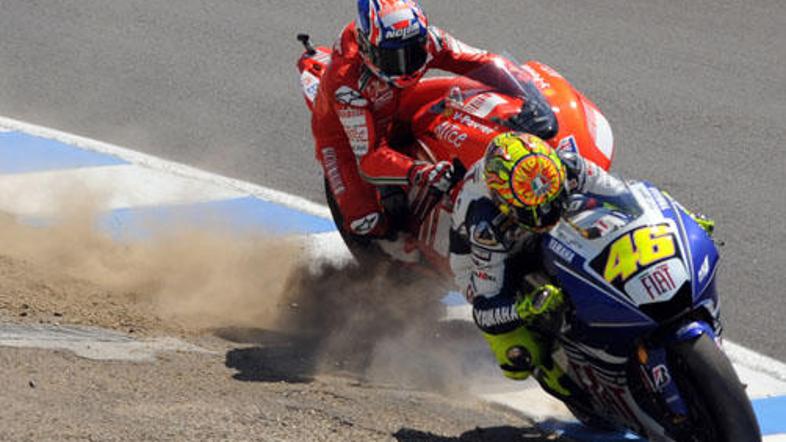 Vale Rossi in Casey Stoner sta lani bila klasično bitko. Zmagovalec je bil Itali