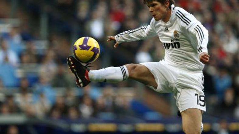 Klaas Jan Huntelaar je debitiral v dresu Reala.