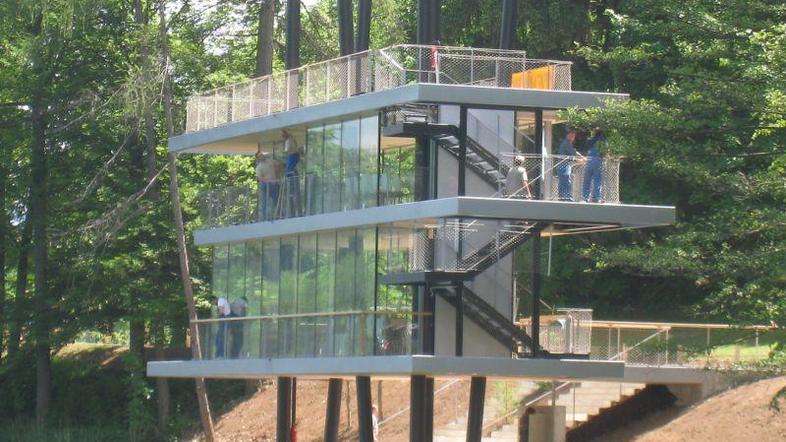 Nov sodniški stolp v Veliki Zaki je pripravljen za veslaški pokal, Občina Bled p