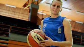 Teja Kropivšek se je s košarko začela ukvarjati pri devetih letih. (Foto: Nik Ro