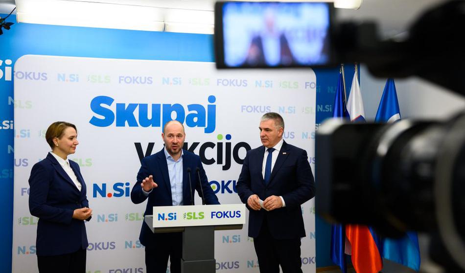 Člana NSi naj bi podkupovali z igračami za njegovega sina