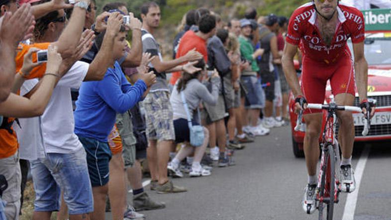 Moncoutie je v cilj prikolesaril s prednostjo 52 sekund.