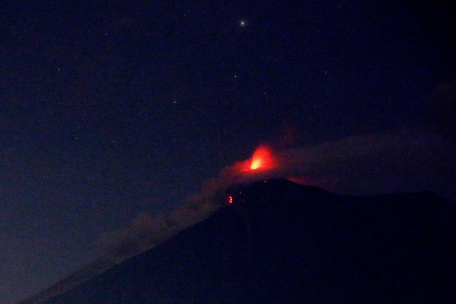 izbruh vulkan Fuego Gvatemala | Avtor: Epa