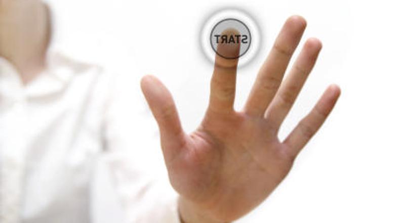 Nemški kupci že nekaj časa lahko namesto plačilne kartice plačujejo s prstnim od