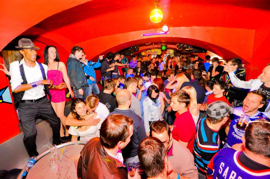 KMŠ razgrel žurerje