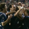 Dinamo se je z zmago nad Ajaxom uvrstil v skupinski del pokala UEFA.