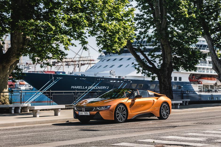 BMW i8 roadster | Avtor: Žiga Intihar