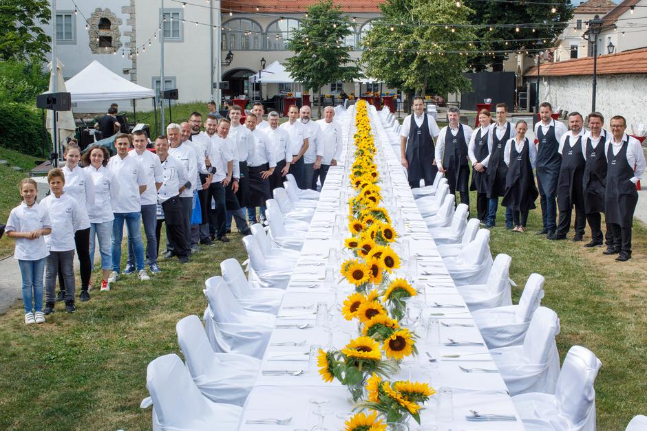 Kranjska dolga miza, kulinarika, gastronomija | Avtor: Fotoarhiv ZTKK, Matej Povše