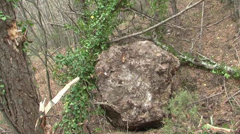 Slovenija 27.01.14, odvaljena skala s kraskega roba, foto: PopTv 