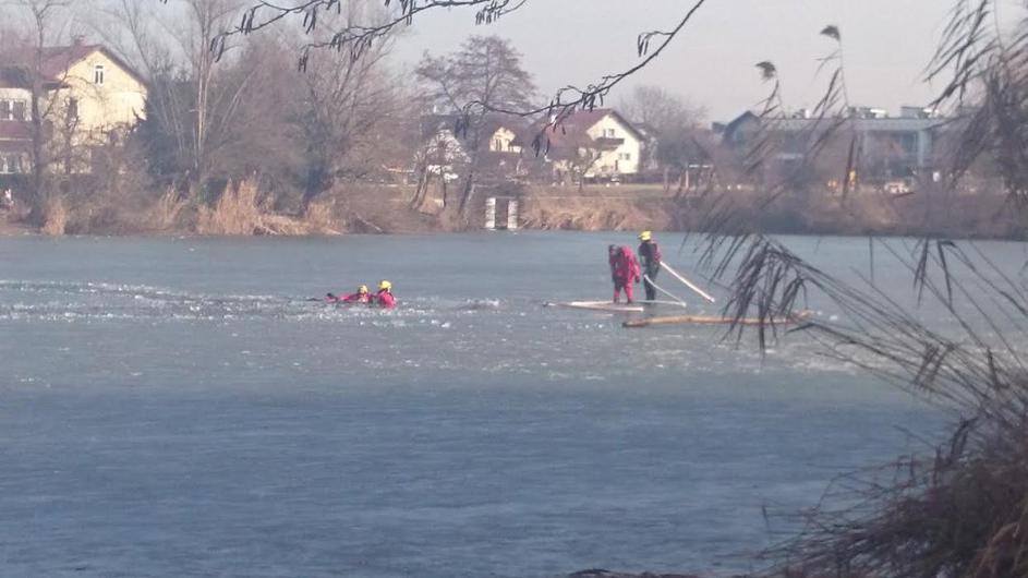 Koseški bajer, gasilci, vaja