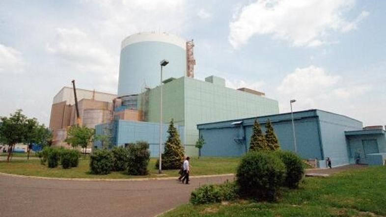 Na padec letala na jedrsko elektrarno Krško se pri nas pripravljajo zgolj kurati