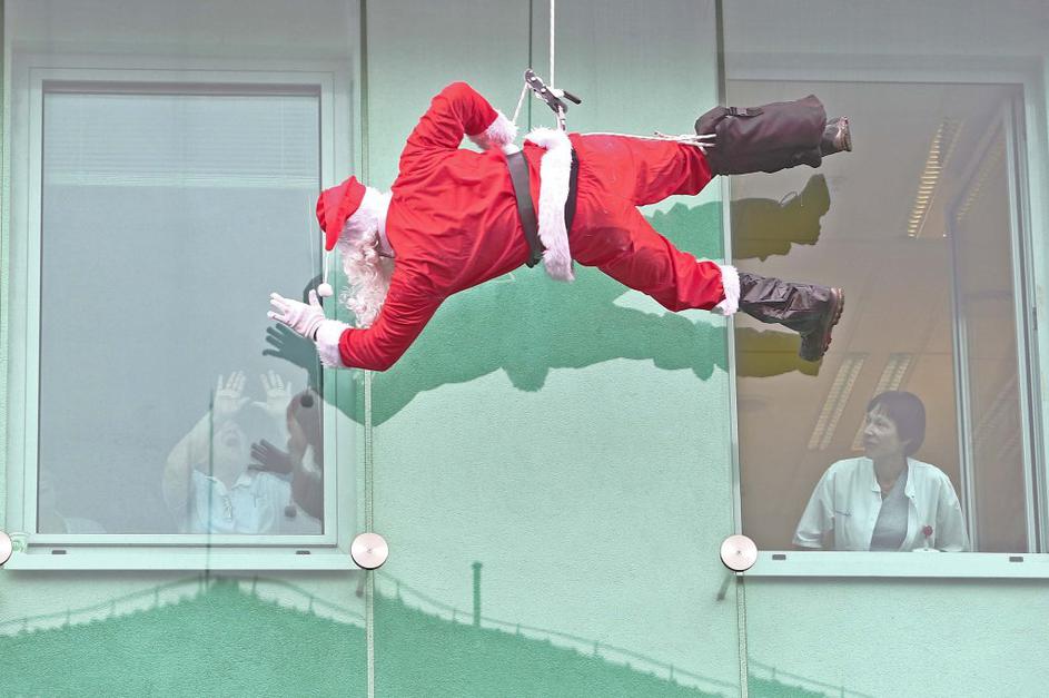 Božički na Pediatrični kliniki 